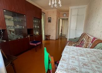 Продам 3-комнатную квартиру, 49 м2, посёлок городского типа Чишмы, Строительная улица, 5