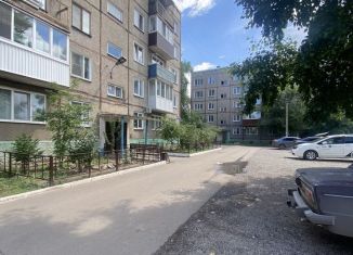 Продажа двухкомнатной квартиры, 47 м2, Черногорск, проспект Космонавтов, 8А