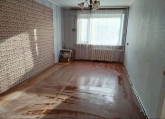 Двухкомнатная квартира на продажу, 47.5 м2, посёлок городского типа Безенчук, улица Тимирязева, 86