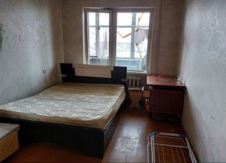 Продажа 3-комнатной квартиры, 70 м2, Владикавказ, улица Морских Пехотинцев, 13, 8-й микрорайон