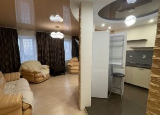 Сдам 2-ком. квартиру, 80 м2, Тюмень, Солнечный проезд, 7, Центральный округ