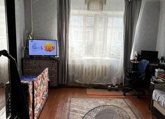 Продам двухкомнатную квартиру, 37.5 м2, поселок городского типа Саянский, улица Кравченко, 3