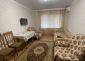 Сдаю однокомнатную квартиру, 36 м2, Каспийск, улица Хизроева, 19