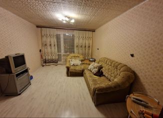 Продам многокомнатную квартиру, 43 м2, Свердловская область, улица Учителей, 22