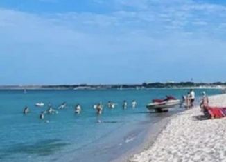 Земельный участок на продажу, 5 сот., село Портовое, Южная улица