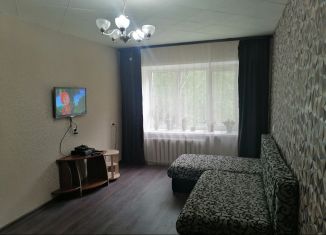 Продается трехкомнатная квартира, 60 м2, Ялуторовск, улица Бахтиярова, 62А