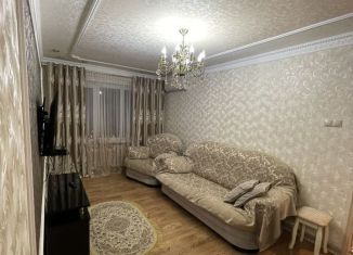Продается 3-комнатная квартира, 56 м2, Грозный, улица Хамзата У. Орзамиева, 27, Шейх-Мансуровский район