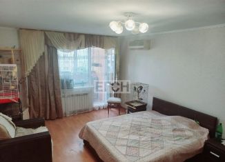 Продается двухкомнатная квартира, 72.2 м2, Дзержинский, Лесная улица, 1