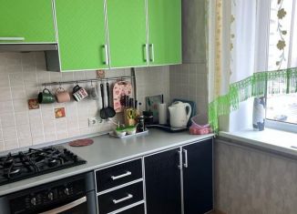 Продается 3-комнатная квартира, 81 м2, Шебекино, улица Ленина, 90