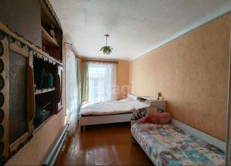 Продается 4-ком. квартира, 78.7 м2, Боровичи, улица Алексея Кузнецова, 54