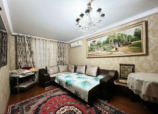 Сдам в аренду однокомнатную квартиру, 50 м2, Дагестан, улица Гамидова, 95