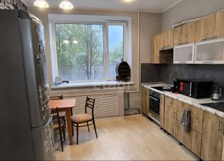 Продам двухкомнатную квартиру, 41 м2, Омская область, Космический проспект, 14Б