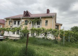 Продажа 3-комнатной квартиры, 63.2 м2, Курганинск, улица Кирова, 40