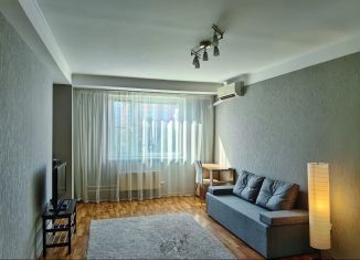 2-комнатная квартира в аренду, 62 м2, Москва, Мичуринский проспект, 21к1, метро Мичуринский проспект