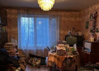 Продаю трехкомнатную квартиру, 60 м2, Москва, улица Генерала Тюленева, 7к2, район Тёплый Стан