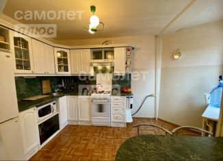 Продается 2-ком. квартира, 51.6 м2, Смоленская область, проспект Гагарина, 26