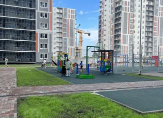 Продается двухкомнатная квартира, 61 м2, Красноярск, Апрельская улица, 5М, Кировский район