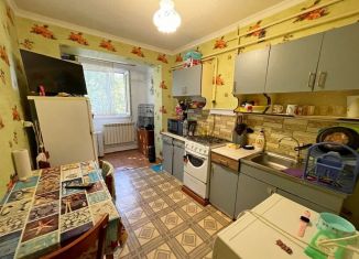 Продается 1-ком. квартира, 40 м2, поселок Красный Октябрь, Торговая улица, 1
