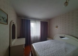 Сдаю 3-ком. квартиру, 60 м2, Мурманск, улица Ломоносова, 12