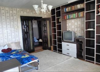 Сдам 3-ком. квартиру, 60 м2, Краснодарский край, улица Фадеева, 421