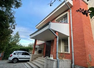 Сдаю в аренду 5-комнатную квартиру, 360 м2, Калужская область, Рассветная улица, 1