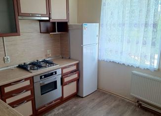 Сдается 2-ком. квартира, 60 м2, Ижевск, улица Ворошилова, 33А, жилой район Автопроизводство