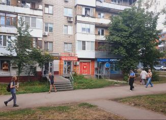 Продам торговую площадь, 33.3 м2, Самара, метро Московская, Революционная улица, 48
