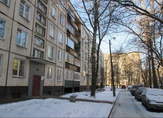 Сдам в аренду 2-ком. квартиру, 46 м2, Санкт-Петербург, улица Белы Куна, 19к2, муниципальный округ № 72