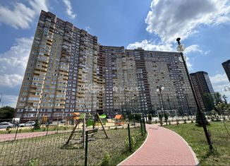 Продам 2-ком. квартиру, 48 м2, Воронеж, улица Суворова, 122А, ЖК Берег