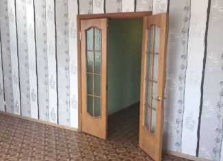 Двухкомнатная квартира в аренду, 70 м2, Старый Оскол, микрорайон Степной, 12