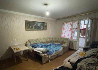 Продам 2-ком. квартиру, 46 м2, Владикавказ, Кырджалийская улица, 3, 35-й микрорайон