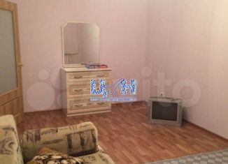 Продам 1-ком. квартиру, 37.5 м2, Курчатов, улица Ефима Славского, 7