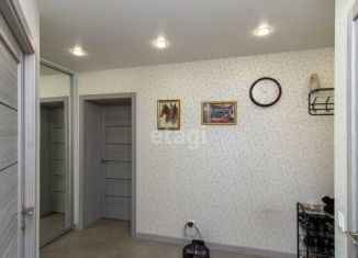 Продам 2-ком. квартиру, 45 м2, Тюмень, улица Малышева, 20