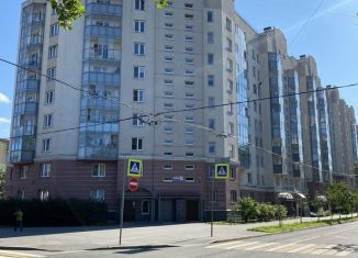 Сдается в аренду 1-ком. квартира, 40 м2, Санкт-Петербург, улица Гладкова, 18, муниципальный округ Нарвский