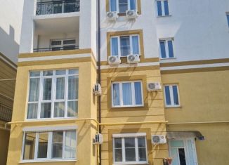 Продажа 2-комнатной квартиры, 70 м2, Геленджик, Больничный переулок, 1к13