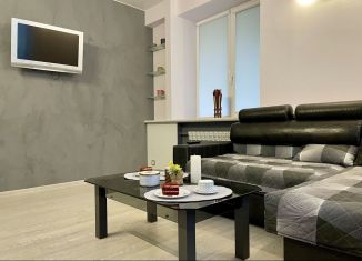 Сдаю в аренду однокомнатную квартиру, 37 м2, Петергоф, Санкт-Петербургский проспект