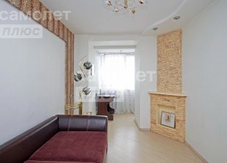 Продам 3-ком. квартиру, 70.6 м2, Омская область, улица Химиков, 36