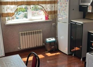 Сдаю в аренду 2-комнатную квартиру, 78 м2, Дагестан, улица Х. Тагиева, 35Е