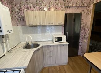 Продается двухкомнатная квартира, 42.3 м2, Копейск, улица Тореза, 2