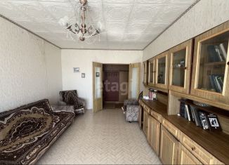 Продается трехкомнатная квартира, 68.3 м2, Балашов, улица Орджоникидзе, 15А