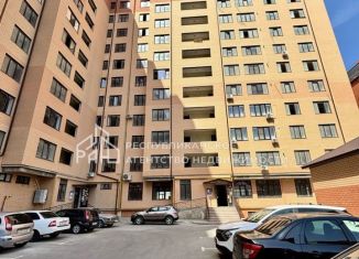 Продается 3-комнатная квартира, 92 м2, Дагестан, улица Ленина, 98Б