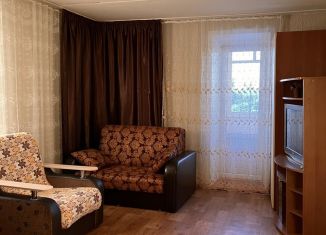 Сдается 2-комнатная квартира, 52 м2, Брянск, улица Емлютина, 44