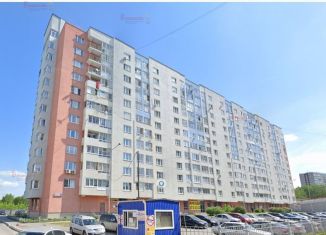 Продам 2-комнатную квартиру, 56 м2, Свердловская область, улица Пехотинцев, 3к4