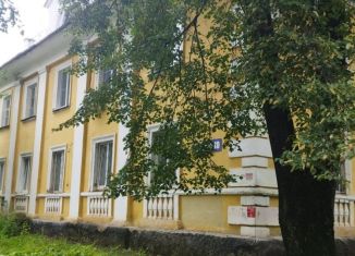 Продажа 2-ком. квартиры, 44 м2, Екатеринбург, улица Лобкова, 10