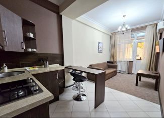 Продам 2-ком. квартиру, 44 м2, село Эстосадок, Эстонская улица, 81/4