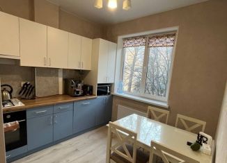 Продается 2-комнатная квартира, 46 м2, Крым, улица Трубаченко, 12Б