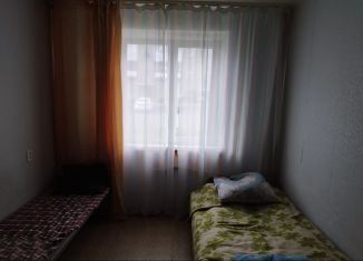 Трехкомнатная квартира в аренду, 65 м2, Карабаш, улица Металлургов, 17/4