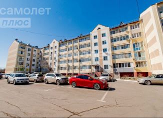 Продам однокомнатную квартиру, 50.2 м2, Хабаровский край, улица Марины Расковой, 30