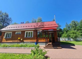 Сдается в аренду дом, 230 м2, городской посёлок Токсово, Солнечная улица, 3