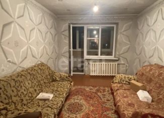 Продаю 3-ком. квартиру, 63 м2, Беслан, улица Суворова, 3